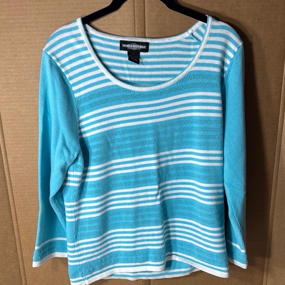 World Republic Woman's Blue and White Striped Sweater‎ Large